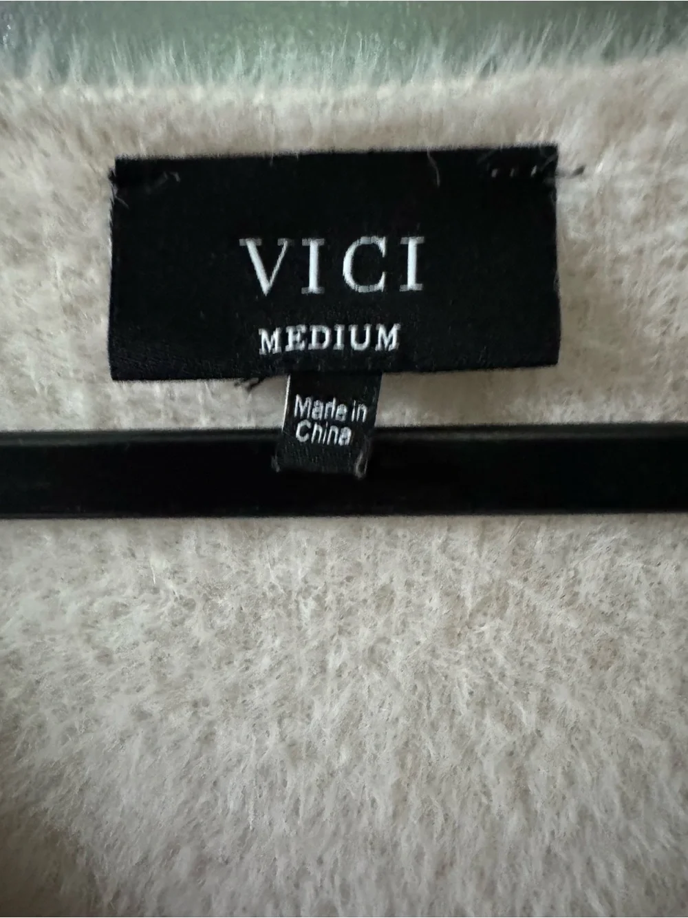 Vici fuzzy neck